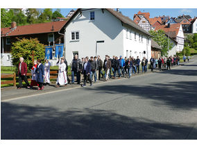 Bittprozession an Christi Himmelfahrt (Foto: Karl-Franz Thiede)